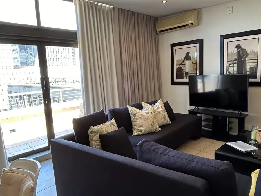 Curtains and blinds installed in Glencairn